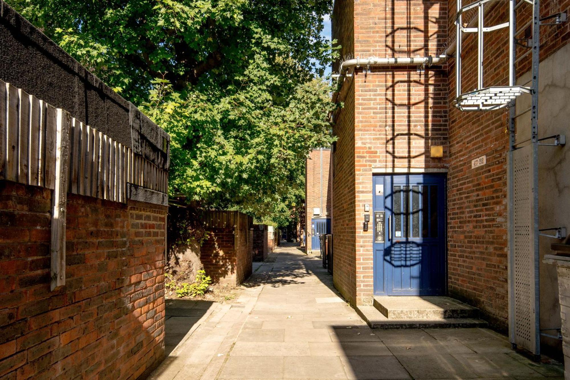 Archway Retreat With Easy Access